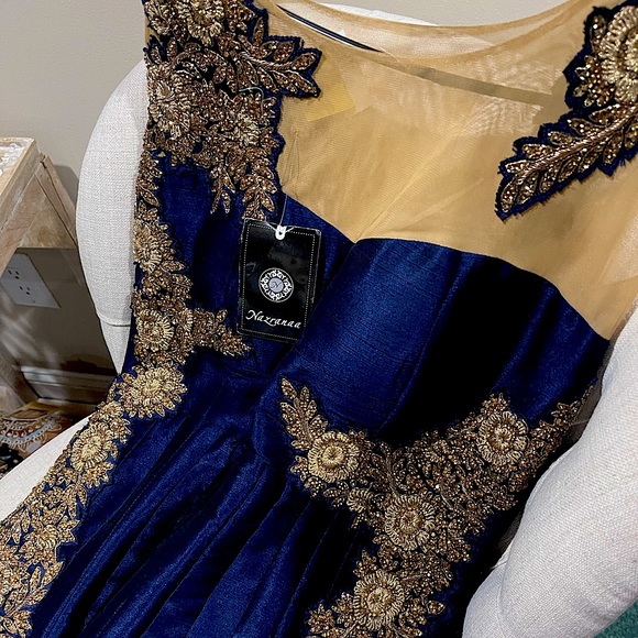 Navy Blue & Gold Embroidered Reception Gown / Indian Party Attire / Prom - Picture 5 of 5